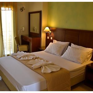 Camera con letto king size